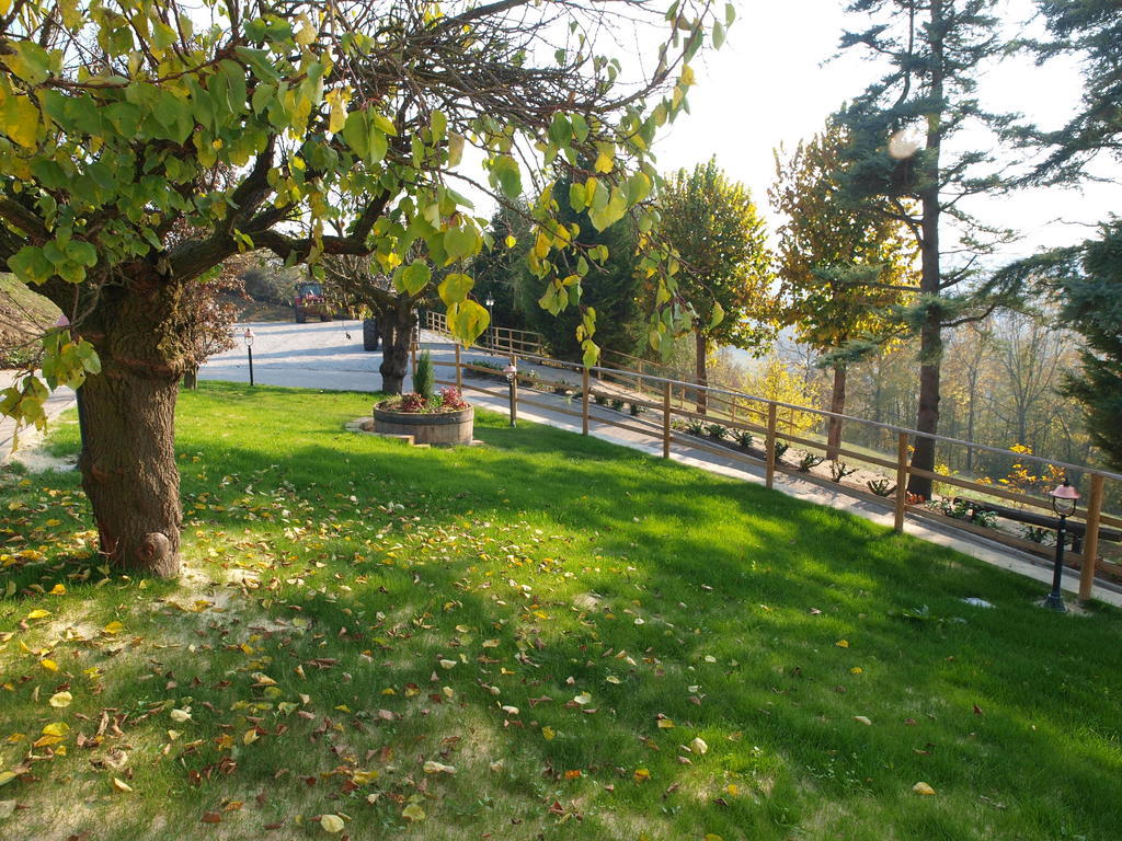 Agriturismo Sette Colli Ferrere Exteriör bild
